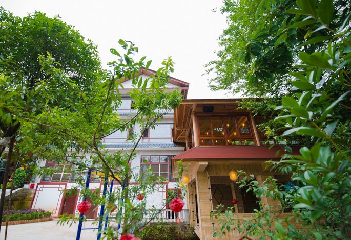 q加·蜀南竹海七贤阁温泉酒店