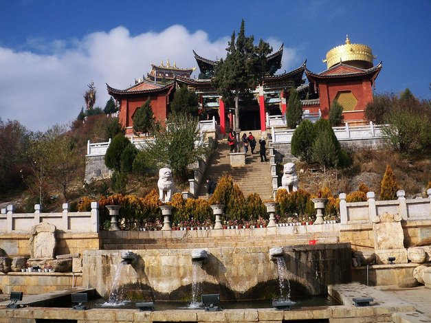 香格里拉香阁源上居度假美宿