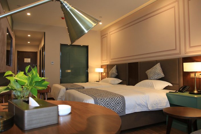 格美酒店(肥东高铁站龙泉东路店)