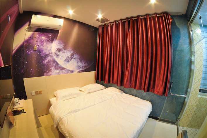 保定摩咖主题酒店