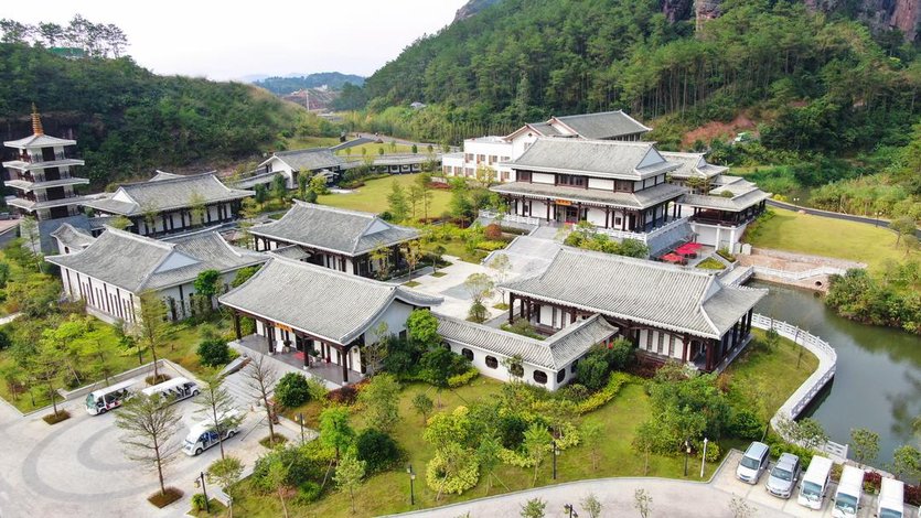 【容县养心学院酒店】地址:石寨镇石寨村都峤山风景内 – 艺龙旅行网