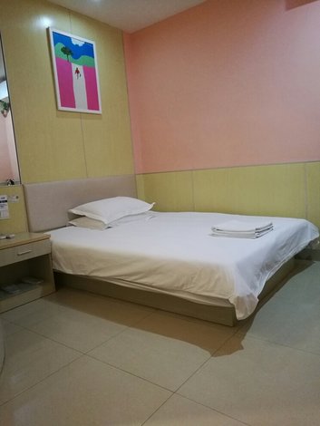 易佰酒店(南京江宁大学城文鼎广场店)