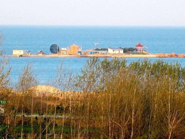 【日照临海渔家乐】地址:山海天旅游度假区桃花岛民俗旅游村 – 艺龙