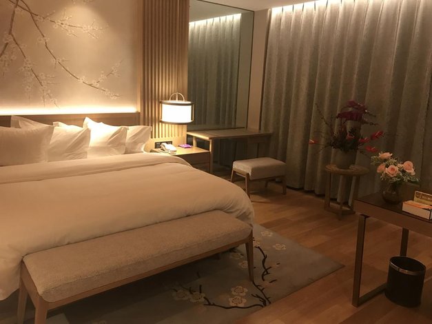 昆明何日君情怀酒店