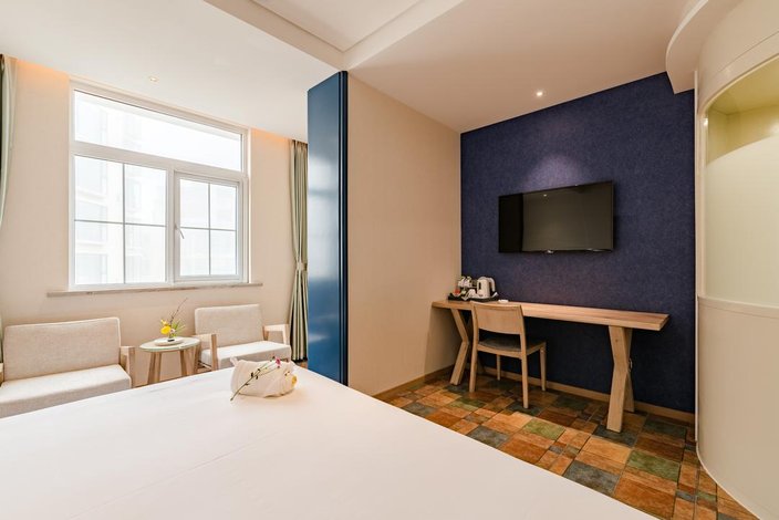 烟台丽景华侨精品酒店