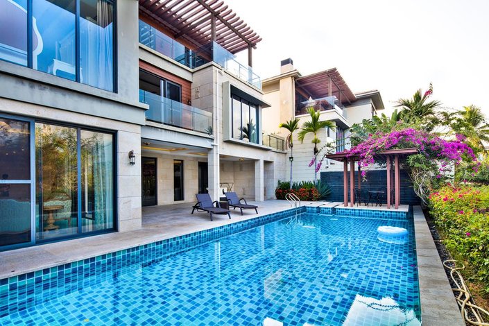 三亚亚龙湾喜舍泳池别墅度假公寓