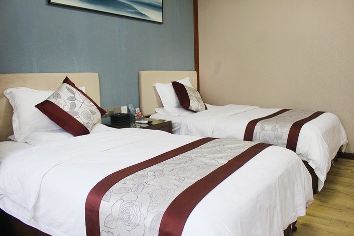 馨兰艺术酒店(成都犀浦地铁站店)