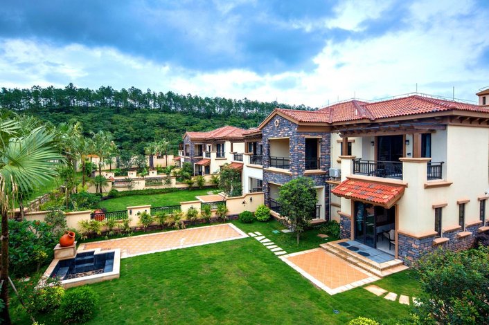 【新兴悦天下温泉酒店】地址:水台镇悦天下生态度假区内 – 艺龙旅行