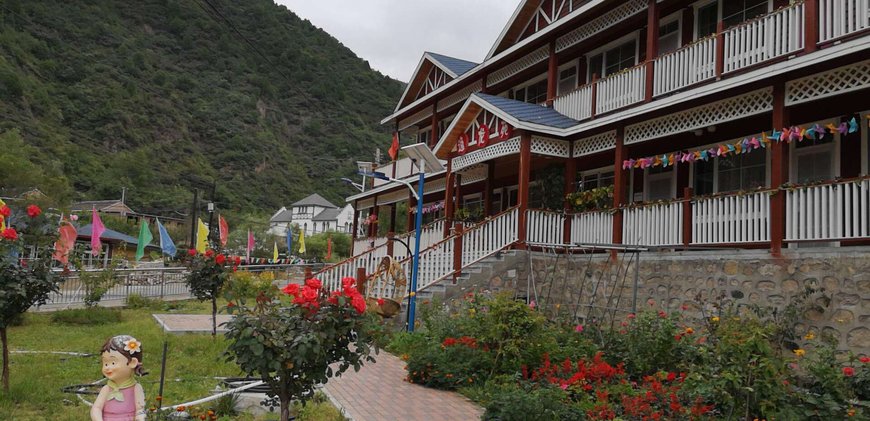 雾灵山龙脉风情度假村