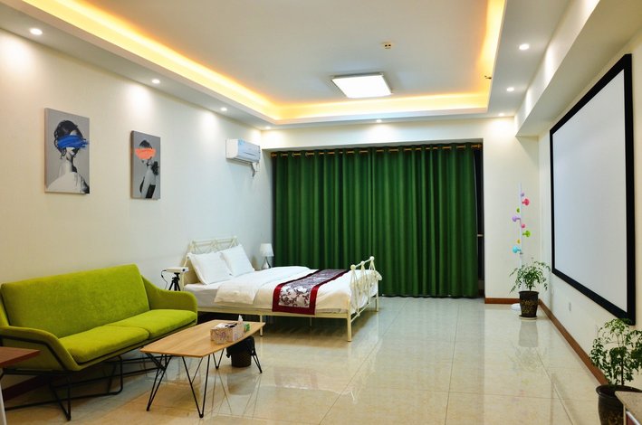 简约情侣公寓(太原1号店)