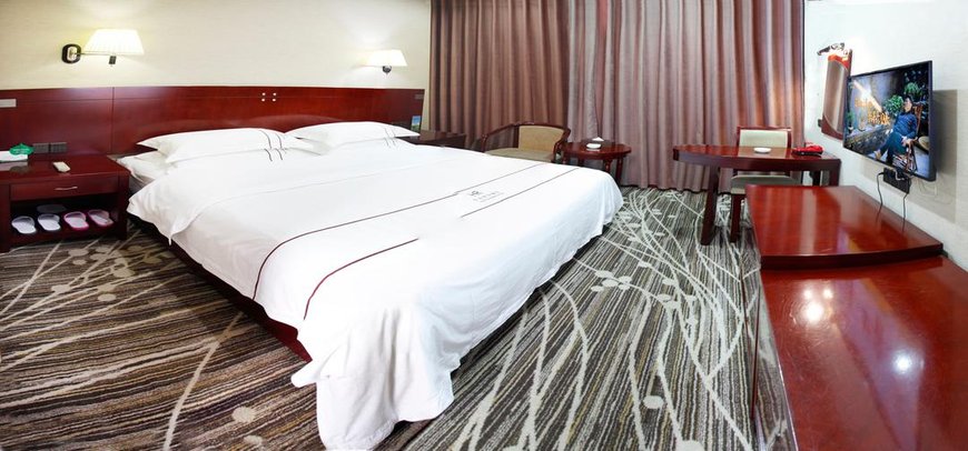 鹤峰华荣商务酒店