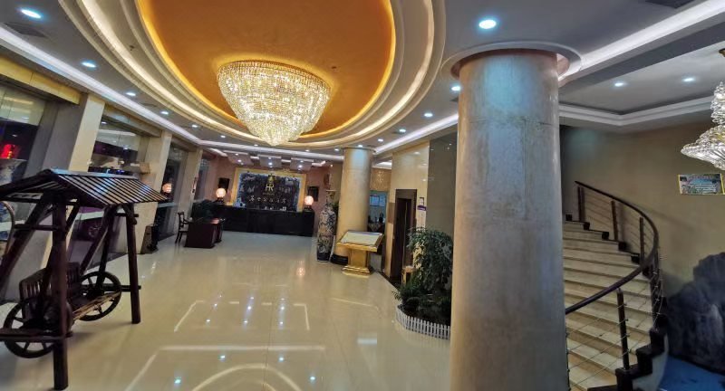 鹤峰华荣商务酒店