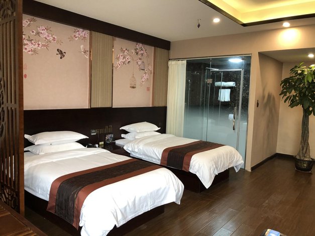 金乡金龙湾大酒店