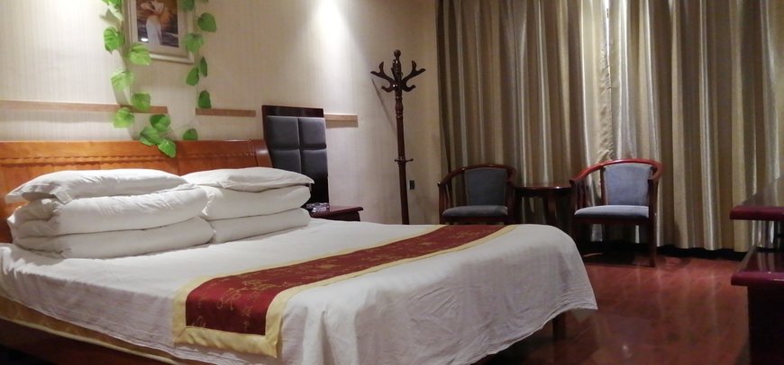 【嘉黎神山宾馆】地址:人民西路嘉黎县中学对面 – 艺龙旅行网