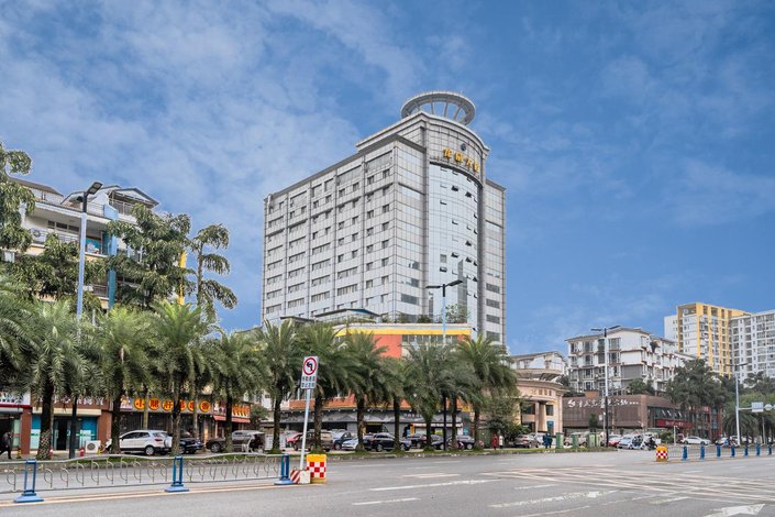 成都龙威酒店
