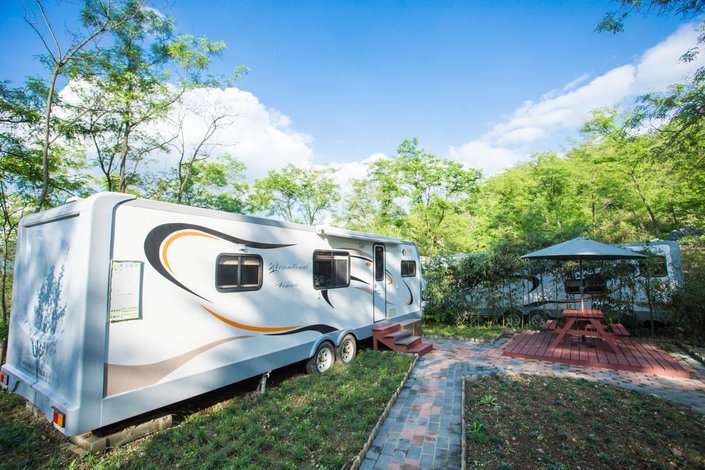 【平利房车木屋民宿】地址:城关镇马盘山生态农业观光园内-艺龙旅行网