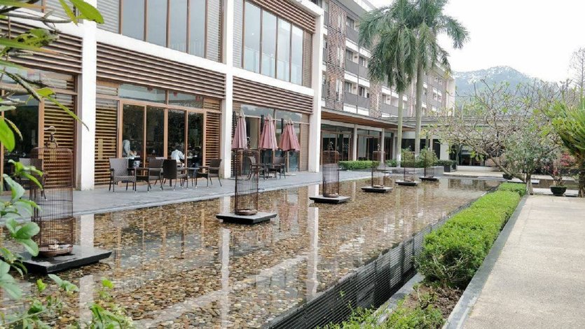 【广州白云湖畔酒店(广东南湖旅游中心)】地址:南湖中路1号-艺龙旅行