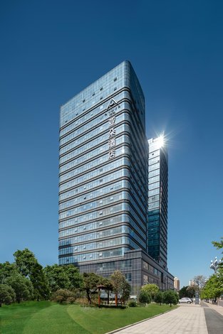 【宝鸡行政中心高铁南站亚朵酒店】地址:行政大道5号广汇大厦b座 –