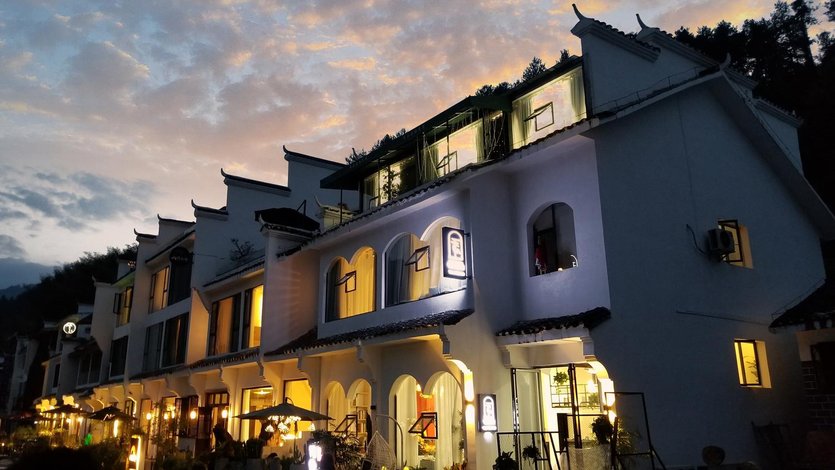 梵净山梵谷柒栖民宿