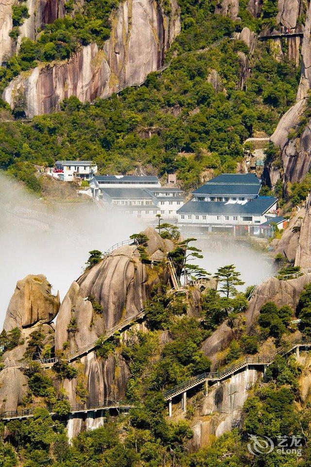 三清山日上山庄 | 三清山日上山庄价格,地址,咨询电话和在线预订