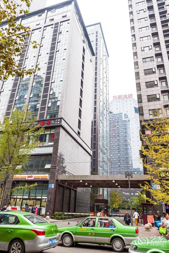 酒店地址:庆云南街69号红星国际7号楼19楼1907查看地图