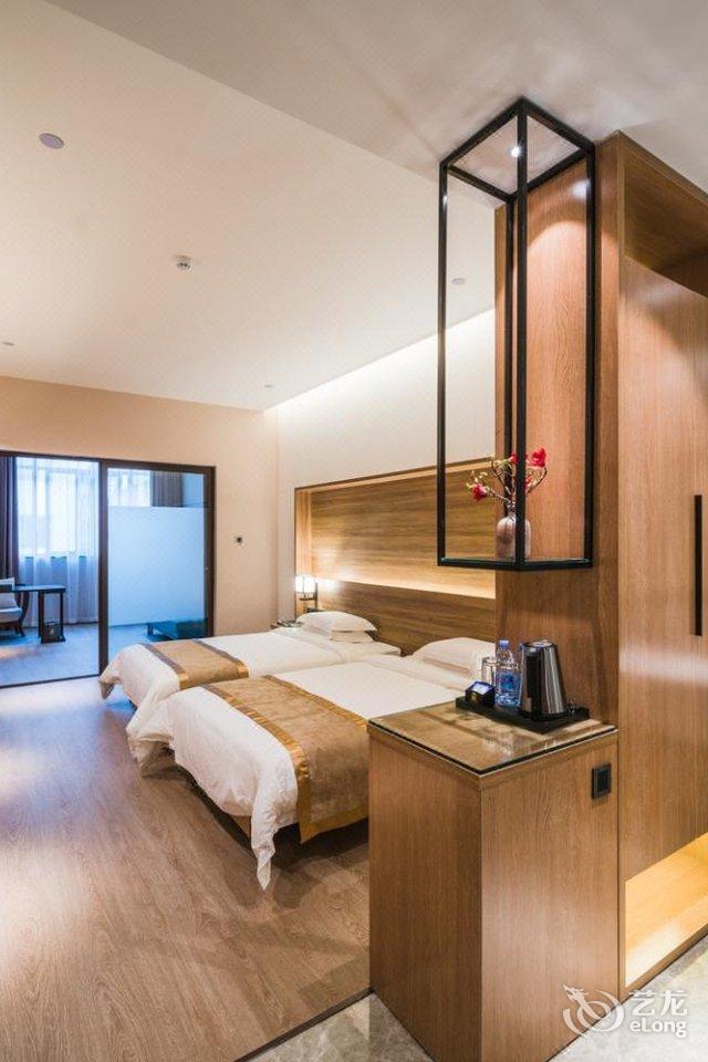 福鼎朗悦大酒店