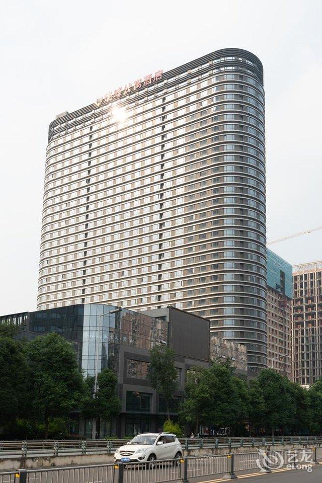 成都龙之梦瑞峰公寓酒店