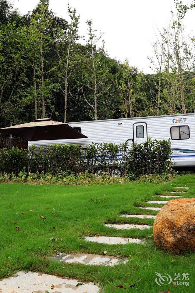 安远映翠湖房车营地主题酒店