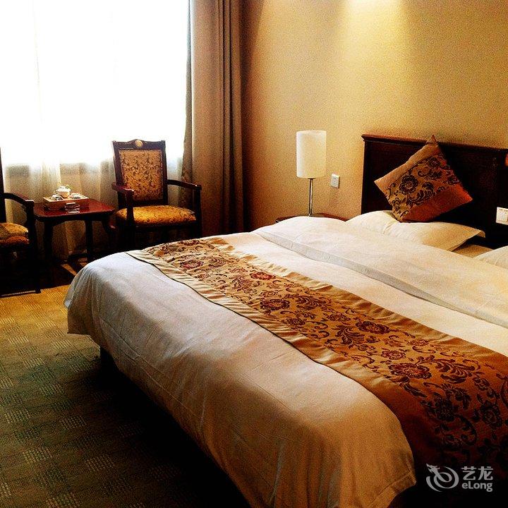 昆明金色池塘温泉酒店(关上店)