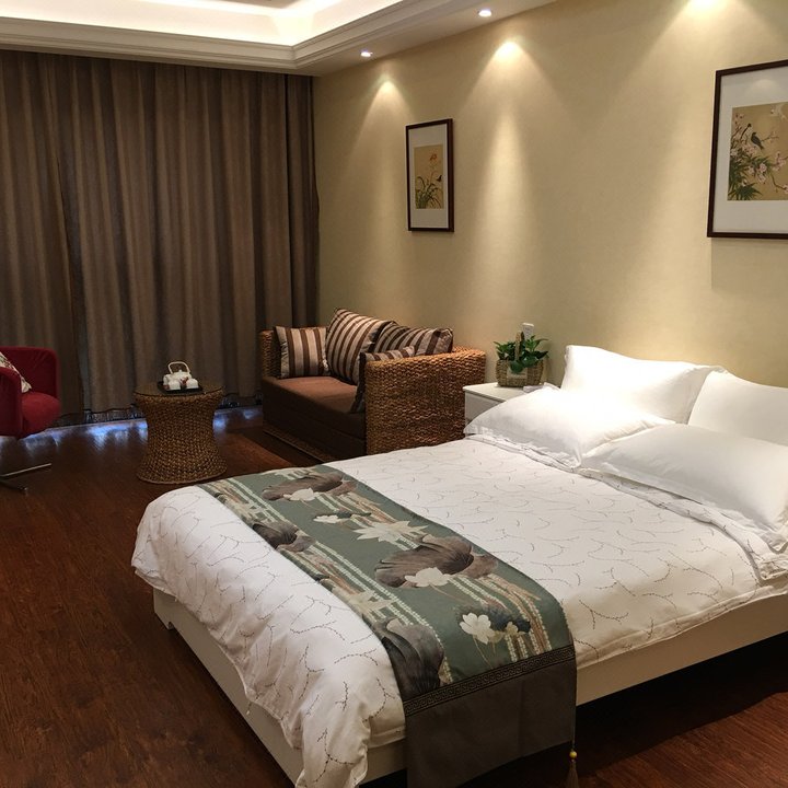 杭州西湖复式家庭公寓(机场路一巷店),地址：火车东站地区 | 江干区杭州江干区杰立大厦1514室,预订价格,联系电话,地址位置【同程酒店】