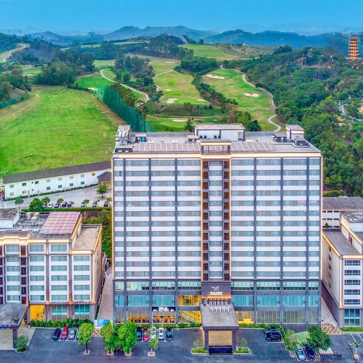 Phoenix Hill Hotel Dongguan (Golf Course Shop)