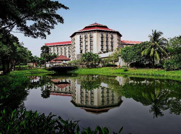 Radisson Blu Dhaka Water Garden