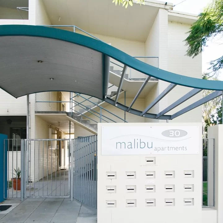 Malibu Apartments - Perth