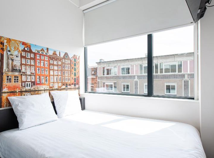 EasyHotel Amsterdam City Centre South