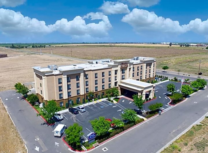 Hampton Inn & Suites Madera