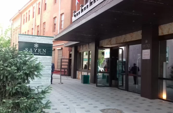 Sayen Hotel