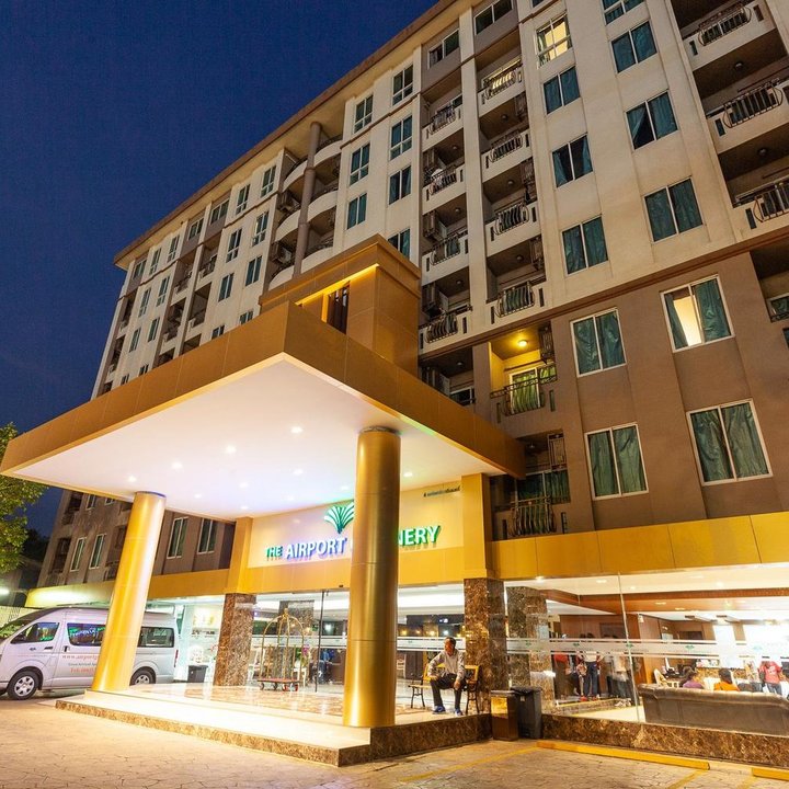 The Airport Greenery Hotel