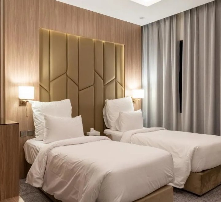 阿爾努扎圖拉酒店