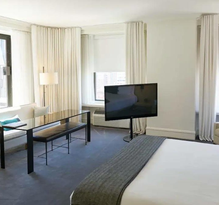 The Chicago Hotel Collection - Ambassador Gold Coast