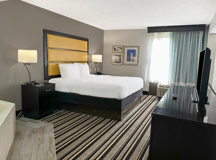 OYO Townhouse Jackson - Ridgeland