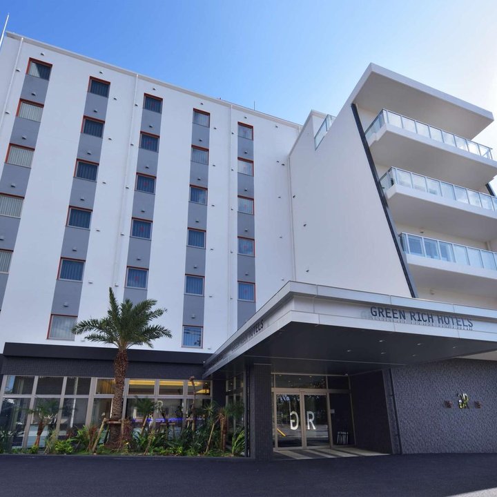 Green Rich Hotel Okinawa Nago (Artificial Hot Spring Futamata Yunohana)