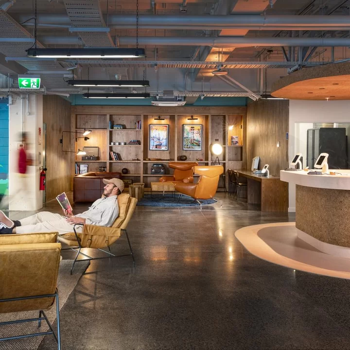 奧克蘭Lylo酒店, EVT旗下