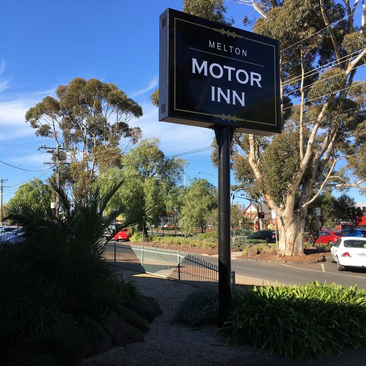 Melton Motor Inn and Apartments