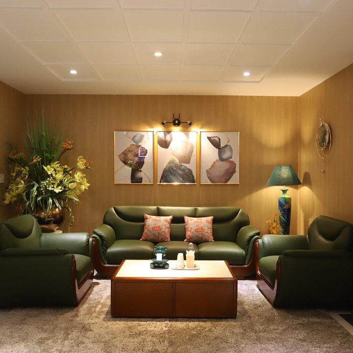 Lanura Apartments and Hotel