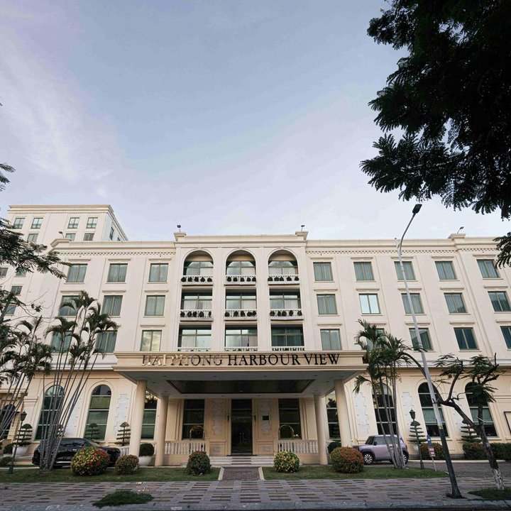 Hai Phong Harbour View Hotel