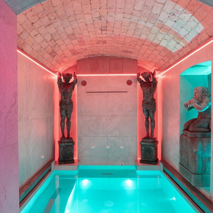 羅馬尼克宮殿酒店