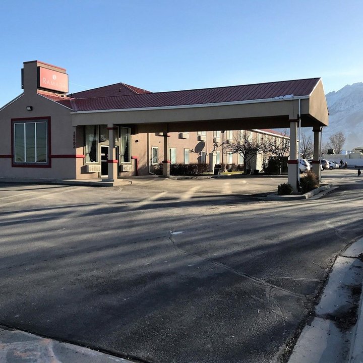 德雷珀華美達酒店