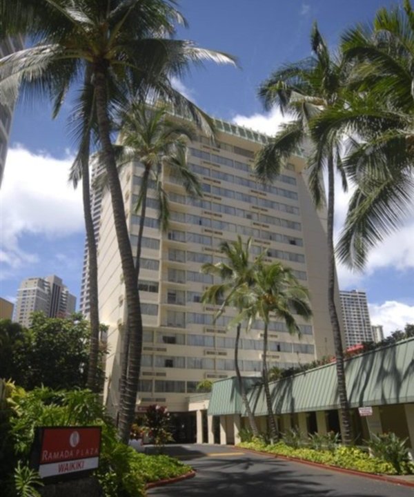 威基基華美達廣場酒店