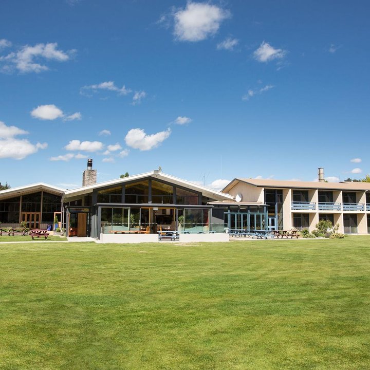 Wanaka Hotel