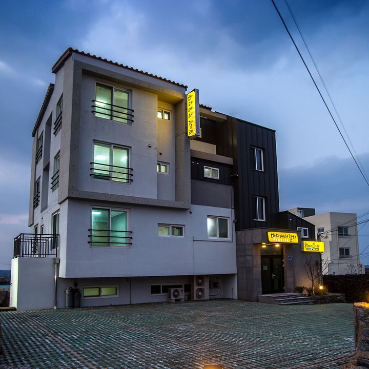 海中睡眠度假屋